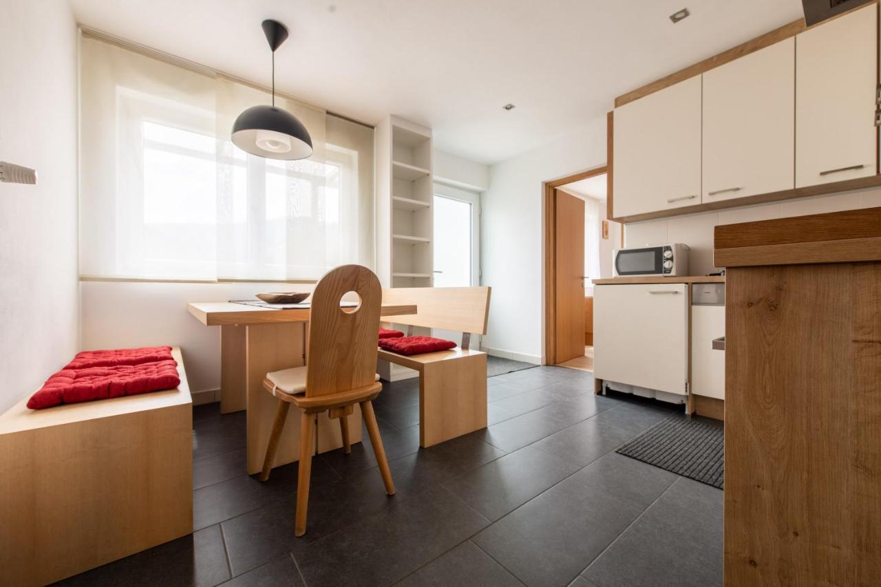 Lapis Monti - Apartments & Suites Бургусио Екстериор снимка